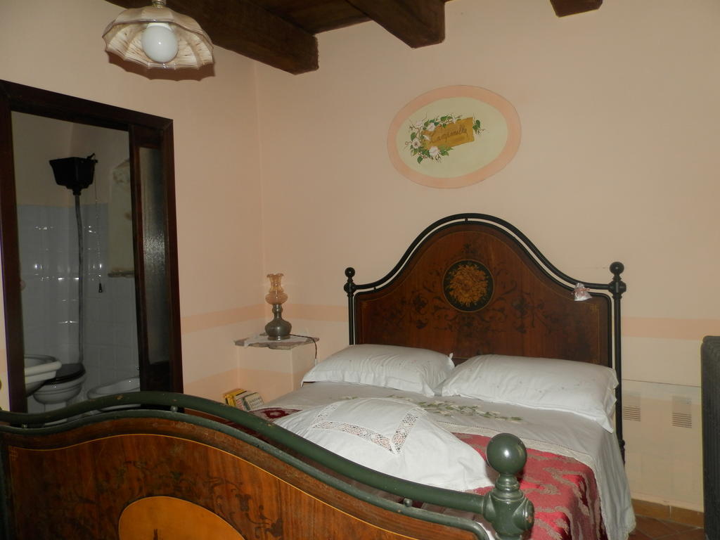 Residenza Di Paese Castello Del Poggio Hotel Ferentillo ห้อง รูปภาพ