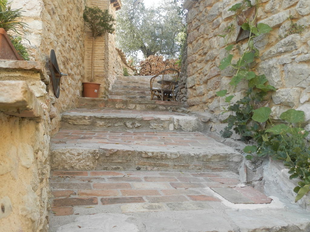 Residenza Di Paese Castello Del Poggio Hotel Ferentillo ภายนอก รูปภาพ