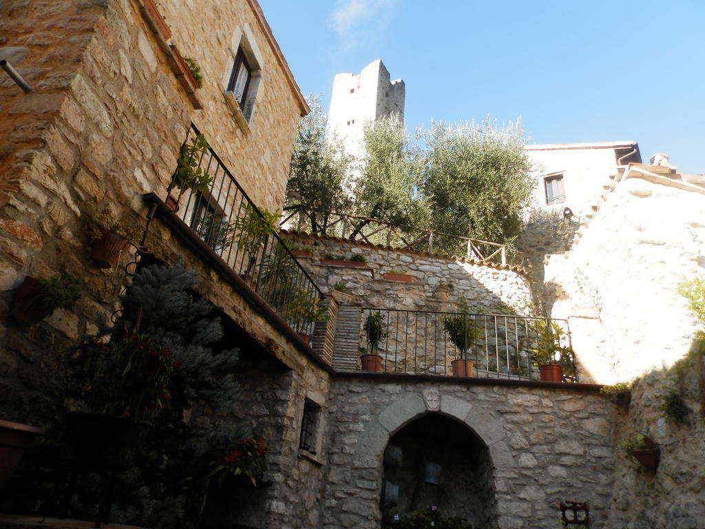 Residenza Di Paese Castello Del Poggio Hotel Ferentillo ภายนอก รูปภาพ