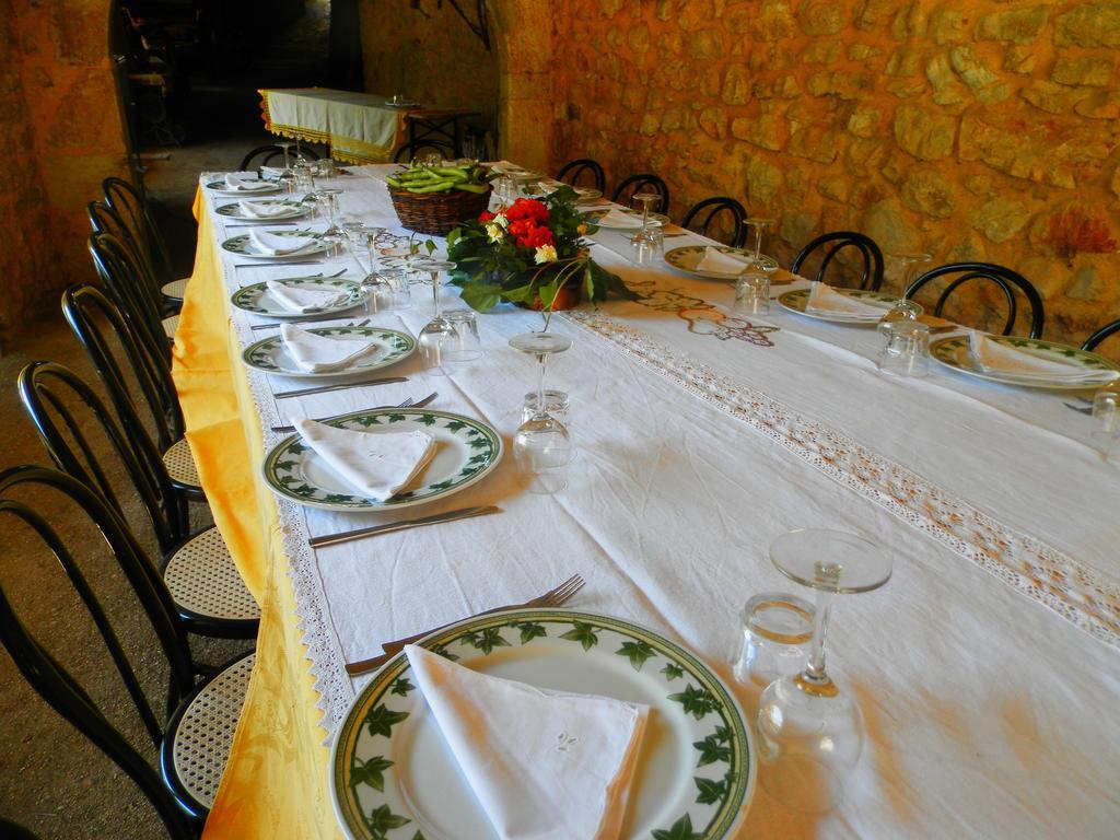 Residenza Di Paese Castello Del Poggio Hotel Ferentillo ภายนอก รูปภาพ